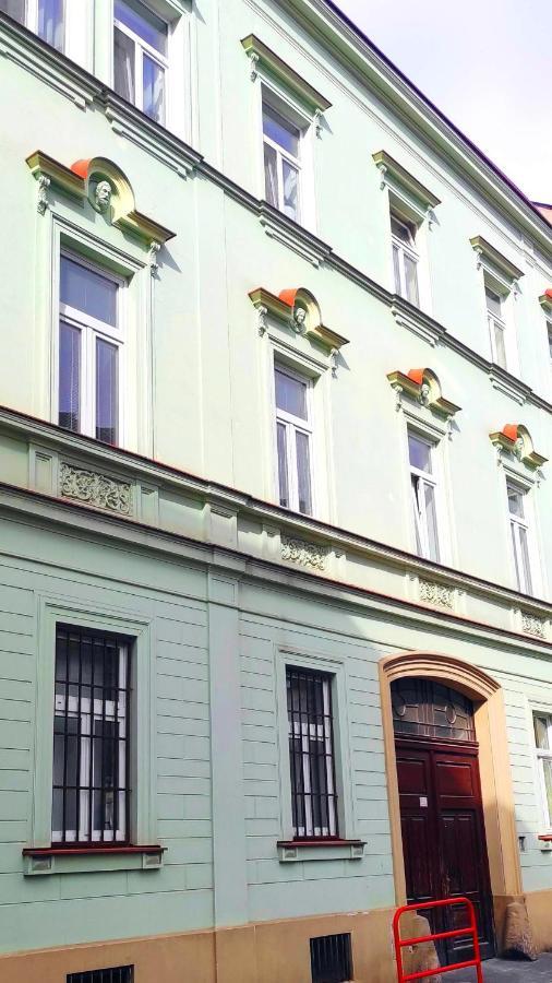 Apartment Green House - Old Town Bratislava Esterno foto